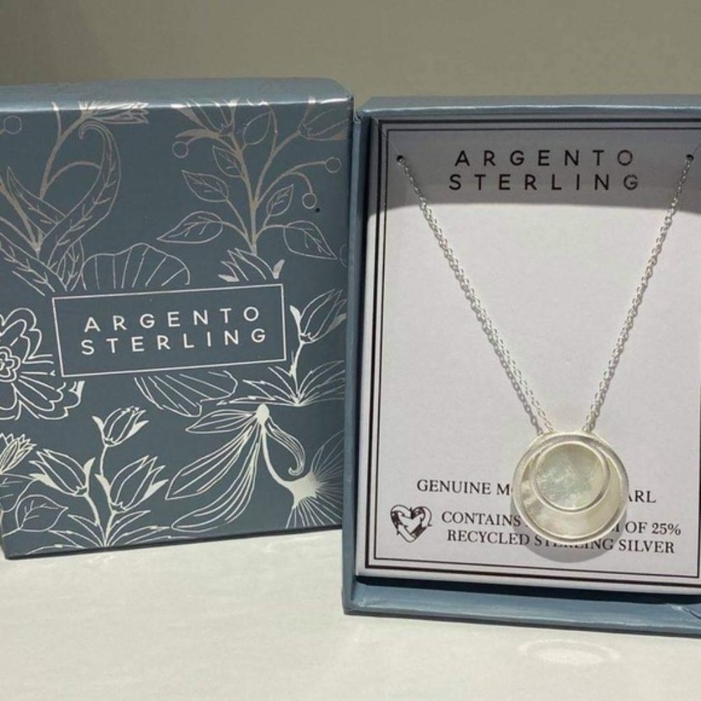Kohls Geniune Mother of Pearl Pendant Necklace Recycled 925 Sterling Silver Gift